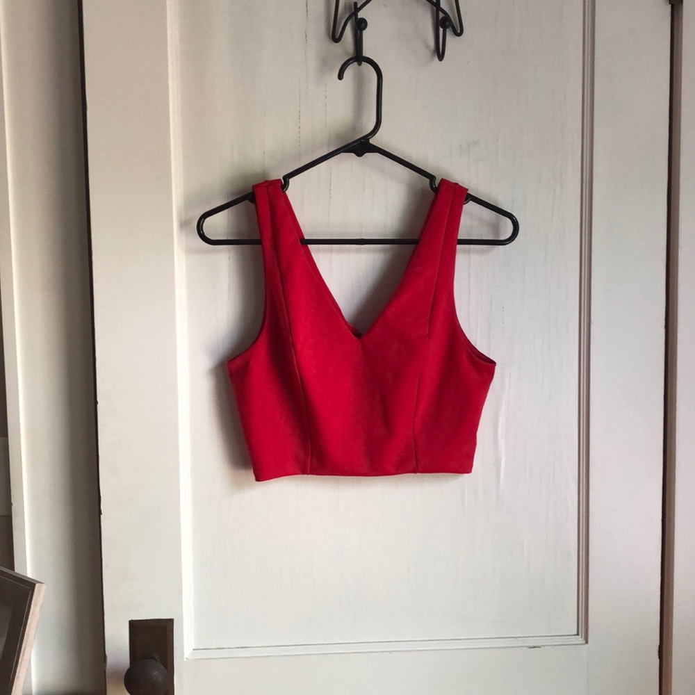 💋Forever21 Red crop tank💋